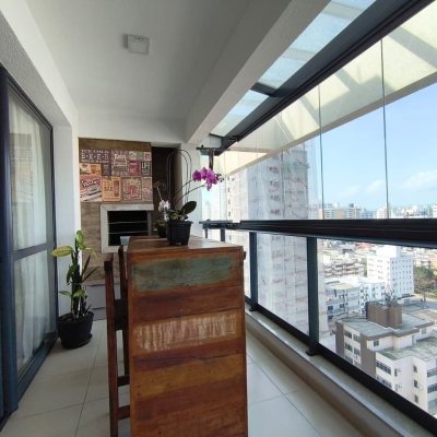 Cobertura com 140m², 3 quartos, 1 suíte, 2 garagens, no bairro Kobrasol em São José