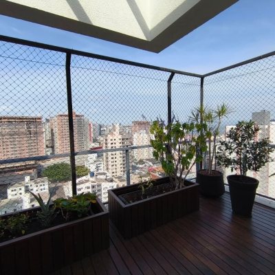 Cobertura com 140m², 3 quartos, 1 suíte, 2 garagens, no bairro Kobrasol em São José