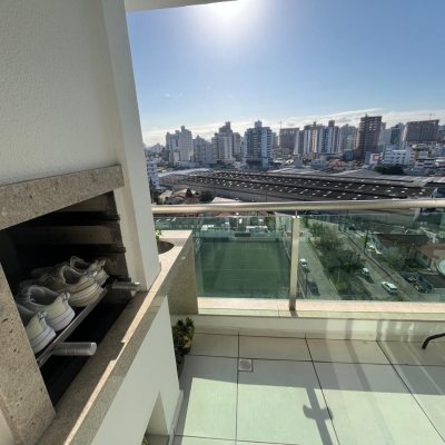Apartamentos com 86m², 3 quartos, 1 suíte, 1 garagem, no bairro Kobrasol em São José