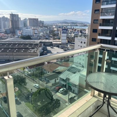 Apartamentos com 86m², 3 quartos, 1 suíte, 1 garagem, no bairro Kobrasol em São José