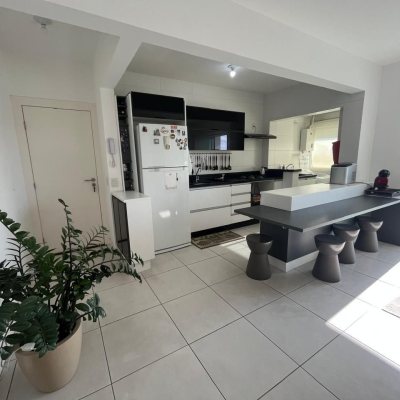 Apartamentos com 86m², 3 quartos, 1 suíte, 1 garagem, no bairro Kobrasol em São José