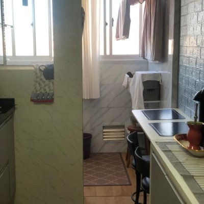 Apartamentos com 76m², 3 quartos, 1 garagem, no bairro Barreiros em São José