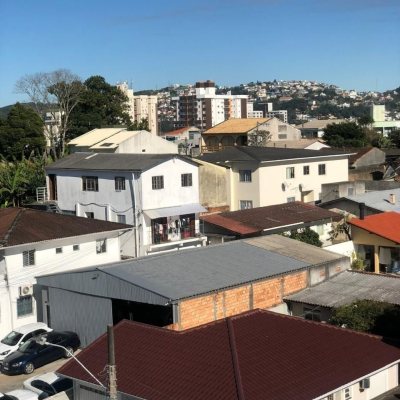 Apartamentos com 76m², 3 quartos, 1 garagem, no bairro Barreiros em São José