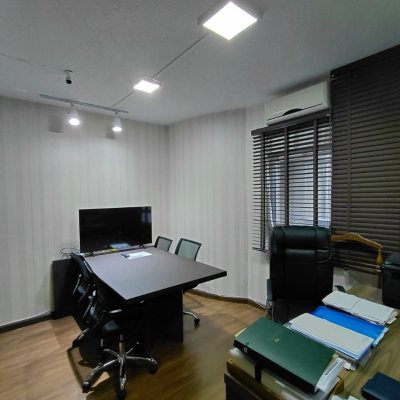 Sala com 27m², no bairro Centro em Florianópolis
