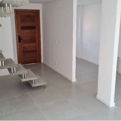 Casa em Condomínio com 78m², 2 quartos, 2 suítes, 1 garagem, no bairro Campeche em Florianópolis