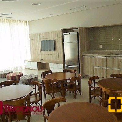 Apartamentos com 115m², 2 quartos, 2 suítes, 2 garagens, no bairro Agronômica em Florianópolis