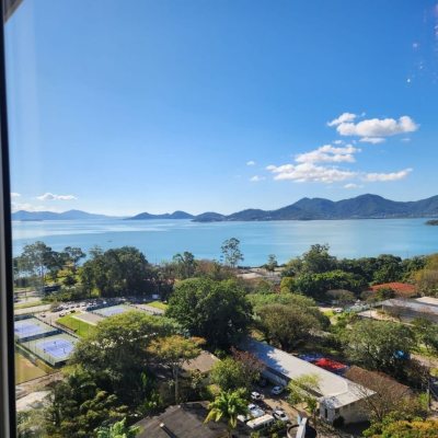 Apartamentos com 115m², 2 quartos, 2 suítes, 2 garagens, no bairro Agronômica em Florianópolis