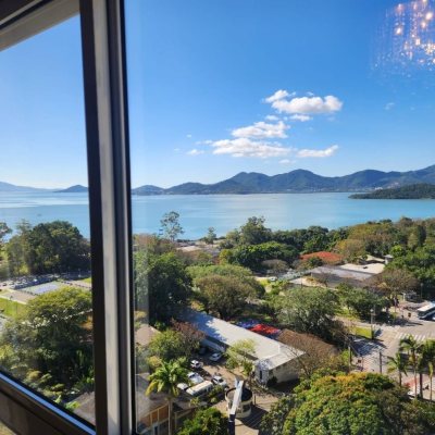 Apartamentos com 115m², 2 quartos, 2 suítes, 2 garagens, no bairro Agronômica em Florianópolis