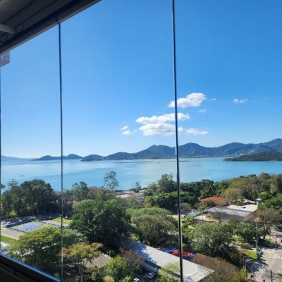 Apartamentos com 115m², 2 quartos, 2 suítes, 2 garagens, no bairro Agronômica em Florianópolis