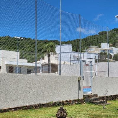 Terrenos Residenciais com 794m², no bairro Córrego Grande em Florianópolis