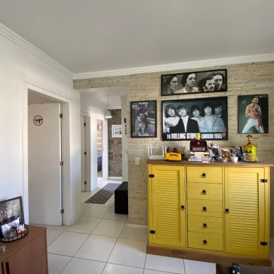 Apartamentos com 90m², 3 quartos, 1 suíte, 1 garagem, no bairro Ipiranga em São José