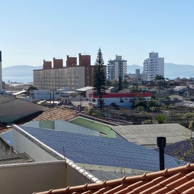 Apartamentos com 90m², 3 quartos, 1 suíte, 1 garagem, no bairro Ipiranga em São José
