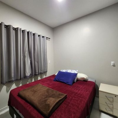 Casa em Condomínio com 200m², 3 quartos, 2 garagens, no bairro Praia De Fora em Palhoça