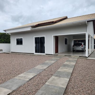 Casa em Condomínio com 200m², 3 quartos, 2 garagens, no bairro Praia De Fora em Palhoça