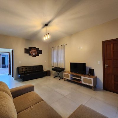 Casa em Condomínio com 200m², 3 quartos, 2 garagens, no bairro Praia De Fora em Palhoça