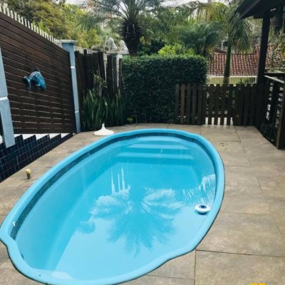 Casa Residencial com 257m², 4 quartos, 2 suítes, 4 garagens, no bairro João Paulo em Florianópolis