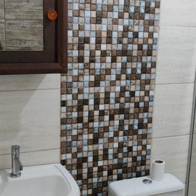 Casa Residencial com 200m², 7 quartos (sendo 2 suítes), 2 garagens, no bairro Carvoeira em Florianópolis