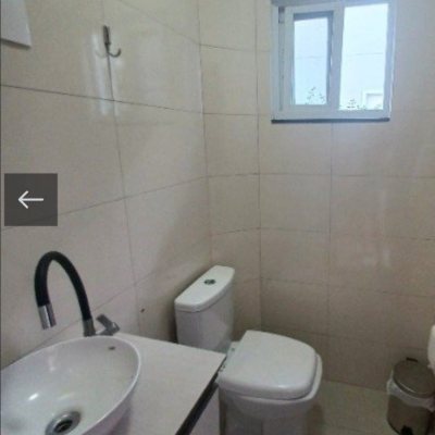 Casa em Condomínio com 370m², 3 quartos, 1 suíte, 2 garagens, no bairro Canasvieiras em Florianópolis