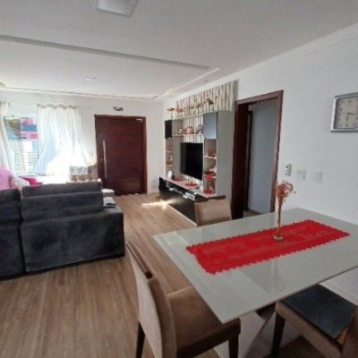 Casa em Condomínio com 370m², 3 quartos, 1 suíte, 2 garagens, no bairro Canasvieiras em Florianópolis