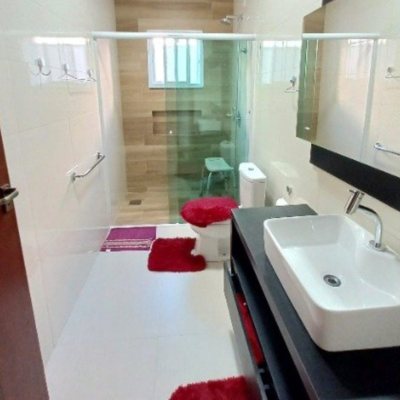 Casa em Condomínio com 370m², 3 quartos, 1 suíte, 2 garagens, no bairro Canasvieiras em Florianópolis