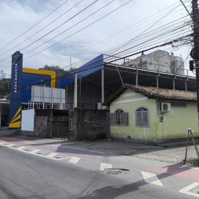 Casa Residencial com 90m², 4 quartos, no bairro Saco Dos Limões em Florianópolis