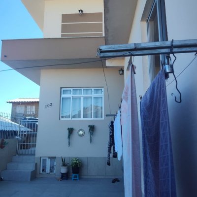 Casa Residencial com 103m², 2 quartos, 1 suíte, no bairro Centro em Florianópolis