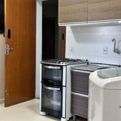 Apartamentos com 62m², 1 quarto, 1 garagem, no bairro Ponta Das Canas em Florianópolis