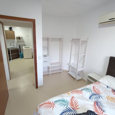 Apartamentos com 62m², 1 quarto, 1 garagem, no bairro Ponta Das Canas em Florianópolis