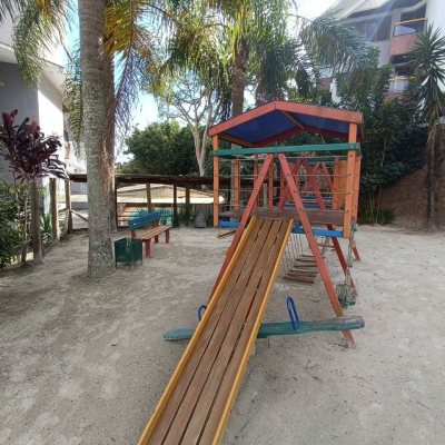 Apartamentos com 62m², 1 quarto, 1 garagem, no bairro Ponta Das Canas em Florianópolis