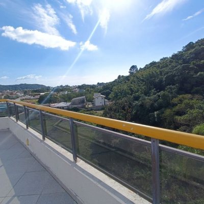 Apartamentos com 62m², 1 quarto, 1 garagem, no bairro Ponta Das Canas em Florianópolis