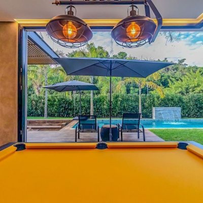 Casa Residencial com 564m², 4 quartos, 4 suítes, 4 garagens, no bairro Jurerê Internacional em Florianópolis