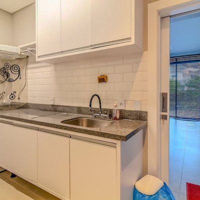 Casa Residencial com 564m², 4 quartos, 4 suítes, 4 garagens, no bairro Jurerê Internacional em Florianópolis