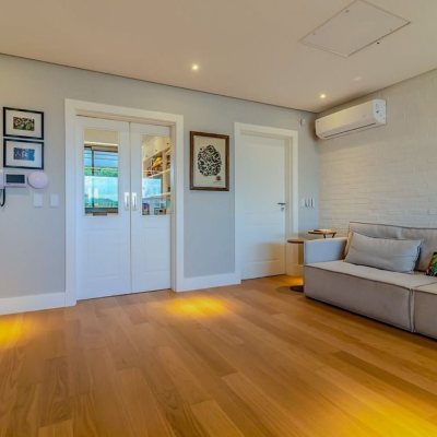 Casa Residencial com 564m², 4 quartos, 4 suítes, 4 garagens, no bairro Jurerê Internacional em Florianópolis