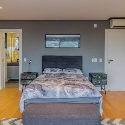 Casa Residencial com 564m², 4 quartos, 4 suítes, 4 garagens, no bairro Jurerê Internacional em Florianópolis