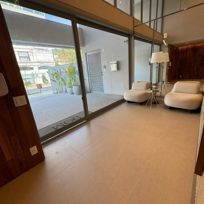 Apartamentos com 123m², 2 quartos, 1 suíte, 2 garagens, no bairro Jurerê em Florianópolis