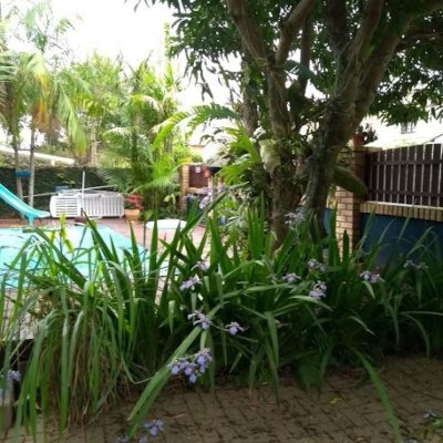 Casa Residencial com 160m², 3 quartos, 1 suíte, 2 garagens, no bairro Rio Tavares em Florianópolis