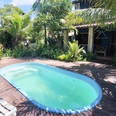 Casa Residencial com 160m², 3 quartos (sendo 1 suíte), 2 garagens, no bairro Rio Tavares em Florianópolis
