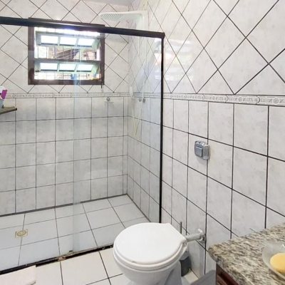 Casa Residencial com 160m², 3 quartos (sendo 1 suíte), 2 garagens, no bairro Rio Tavares em Florianópolis