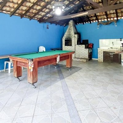 Casa Residencial com 160m², 3 quartos (sendo 1 suíte), 2 garagens, no bairro Rio Tavares em Florianópolis