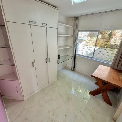 Apartamentos com 91m², 3 quartos, 1 suíte, no bairro Ponta De Baixo em São José