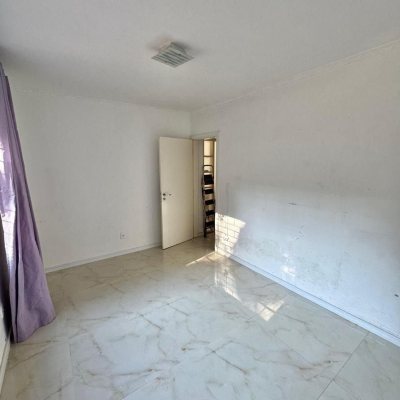 Apartamentos com 91m², 3 quartos, 1 suíte, no bairro Ponta De Baixo em São José