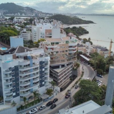 Apartamentos com 150m², 4 quartos, 3 suítes, 2 garagens, no bairro João Paulo em Florianópolis