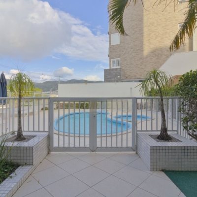 Apartamentos com 150m², 4 quartos, 3 suítes, 2 garagens, no bairro João Paulo em Florianópolis