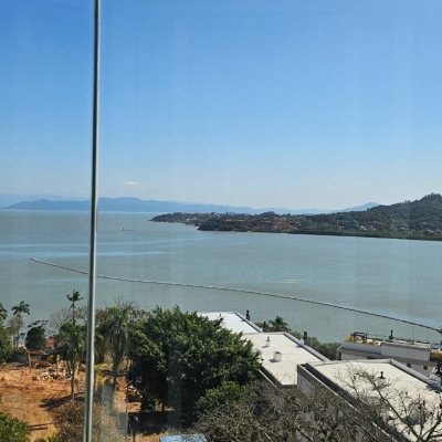 Apartamentos com 150m², 4 quartos, 3 suítes, 2 garagens, no bairro João Paulo em Florianópolis