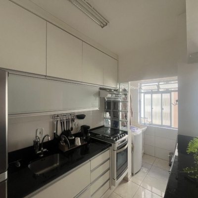 Apartamentos com 40m², 1 quarto, no bairro Centro em Florianópolis