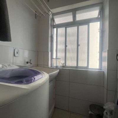 Apartamentos com 40m², 1 quarto, no bairro Centro em Florianópolis