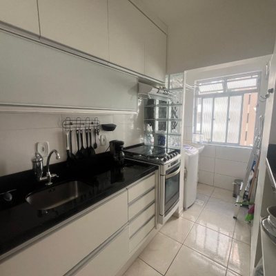 Apartamentos com 40m², 1 quarto, no bairro Centro em Florianópolis