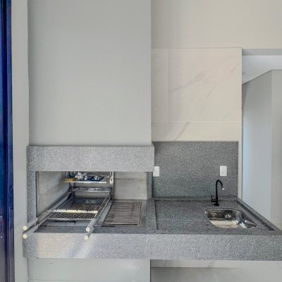 Casa em Condomínio com 174m², 3 quartos, 1 suíte, 4 garagens, no bairro Pedra Branca em Palhoça