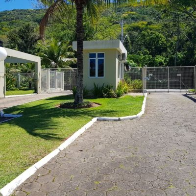 Apartamentos com 46m², 1 quarto, 1 garagem, no bairro Lagoa Da Conceição em Florianópolis