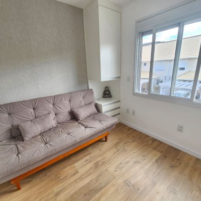 Casa em Condomínio com 101m², 3 quartos, 1 suíte, 2 garagens, no bairro Morro das Pedras em Florianópolis